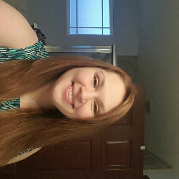 Meet your Posher, Alex - Picture 1 of 1