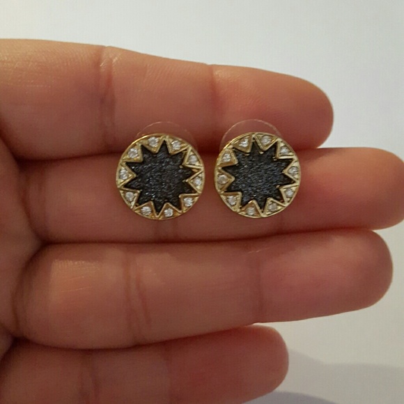 🚫SOLD🚫 - Picture 3 of 3