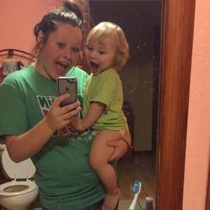 Meet your Posher, Lariette