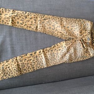 Leopard jeans