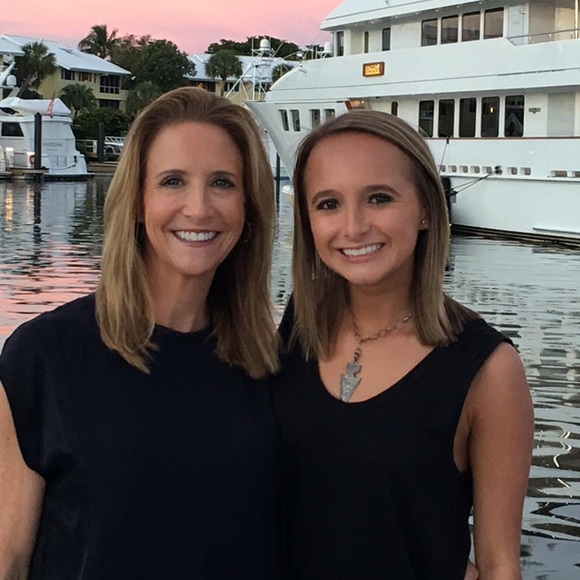 Meet your Posher, Ellen - Picture 1 of 1