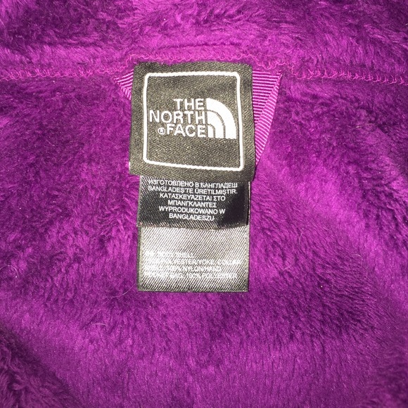 Girls Fuzzy North Face Jacket - Picture 3 of 4