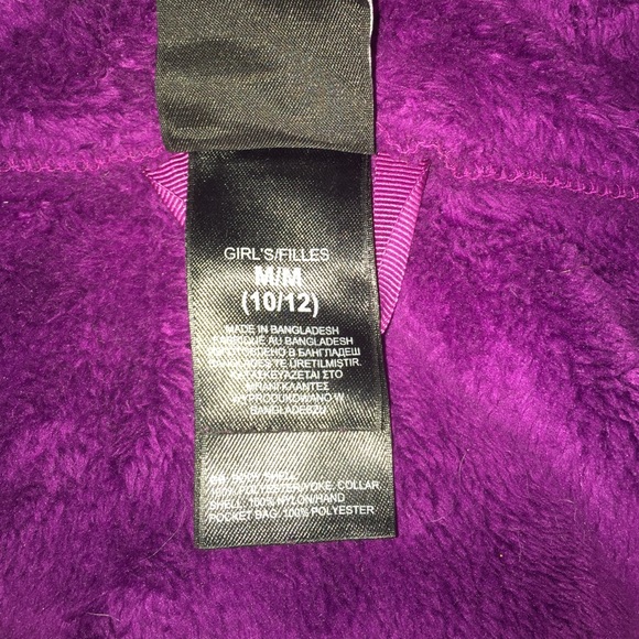 Girls Fuzzy North Face Jacket - Picture 4 of 4