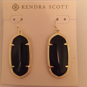 Kendra Scott Elle gold earrings in black