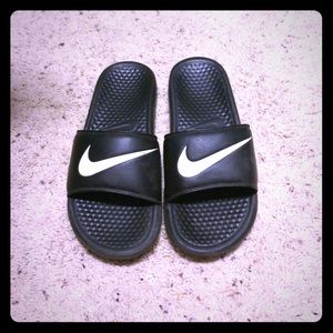Nike slides