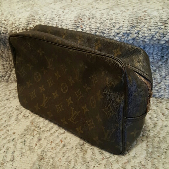 Sold louis Vuitto