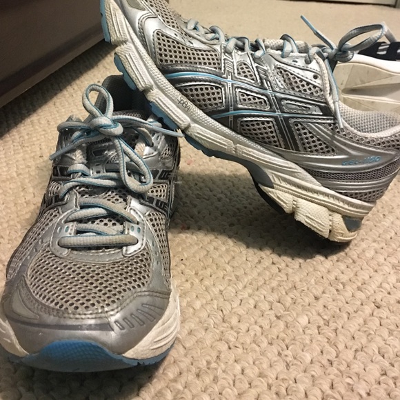 Asic running shoes - Picture 1 of 2