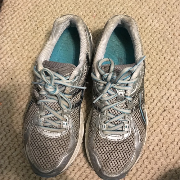 Asic running shoes - Picture 2 of 2