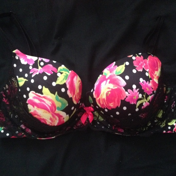 Victoria's Secret Push Up Bra 36C