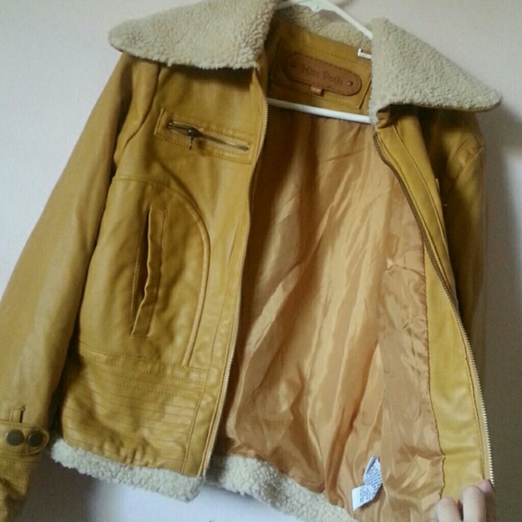 Mustard jacket - Picture 3 of 3