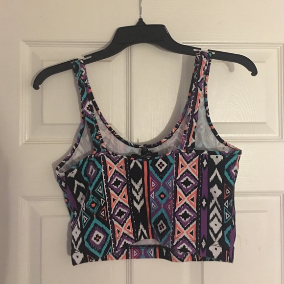 Forever 21 Knit Crop Top - Picture 2 of 2