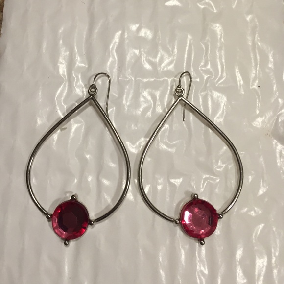 Earrings - Picture 1 of 2