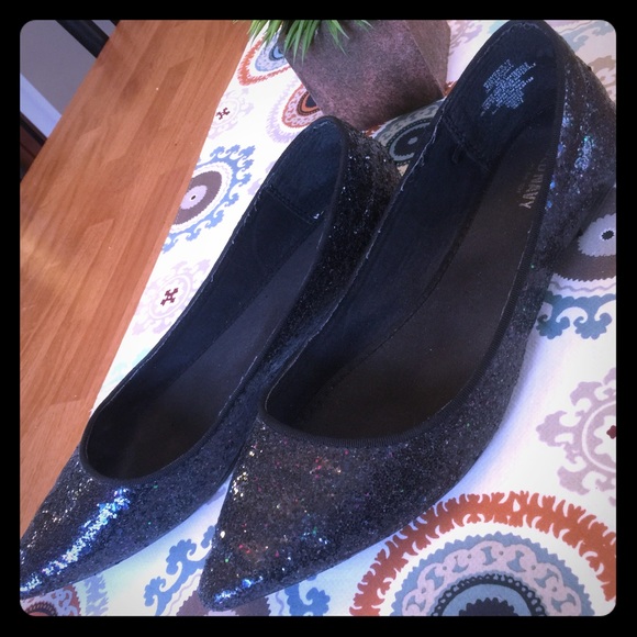 Old Navy Sparkle Flats - Pointed toe!