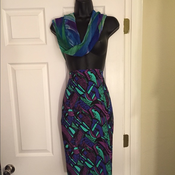 Skirt - Picture 2 of 2