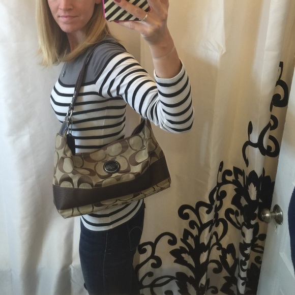 Coach shoulder bag (authentic) - Picture 4 of 4