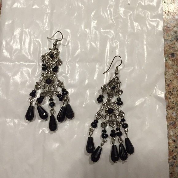 Earrings - Picture 1 of 2