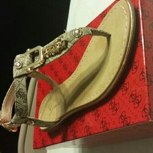 Size 7 Guess sandles