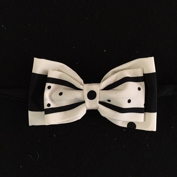 Bow tie - Picture 1 of 4