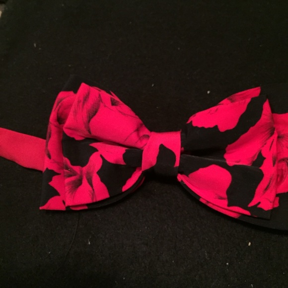 Bow tie - Picture 3 of 4