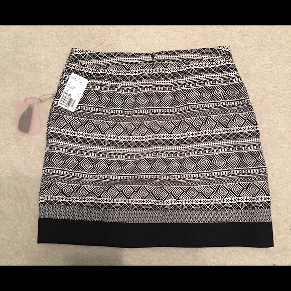 Forever 21 Miniskirt - Picture 2 of 3