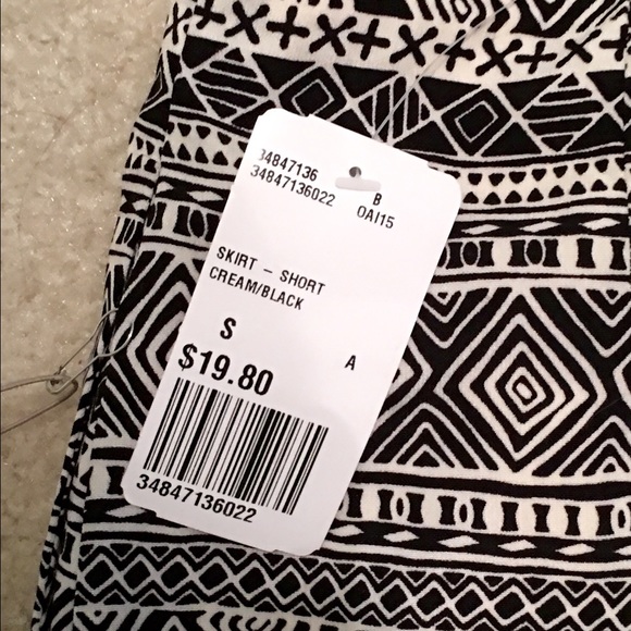 Forever 21 Miniskirt - Picture 3 of 3