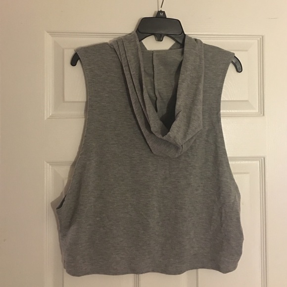 Forever 21 Logo Top Sleeveless - Picture 2 of 2