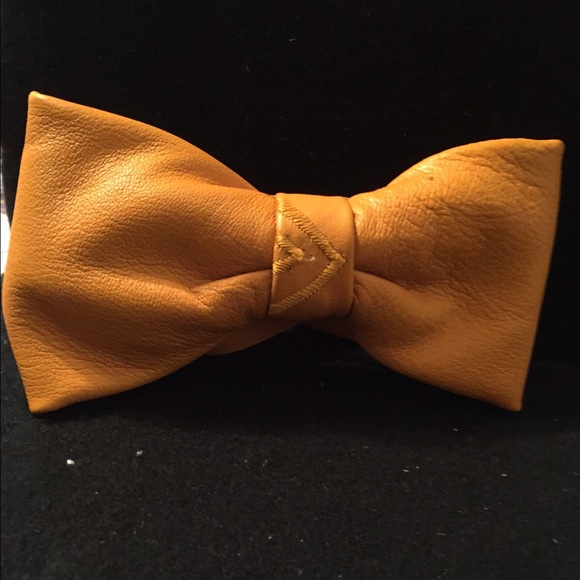 Bow ties - Picture 2 of 4