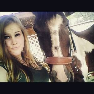 Meet your Posher, Rhiannon