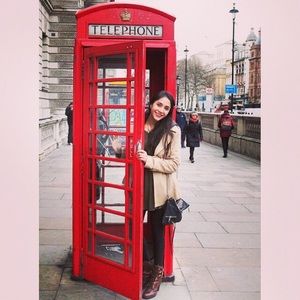 Meet your Posher, Sitara