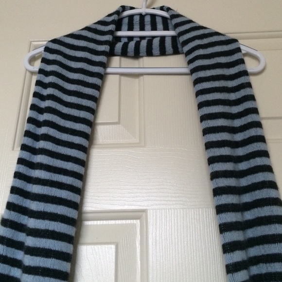 Black and Blue Striped Scarf - Picture 1 of 4