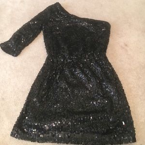 One shoulder black dress