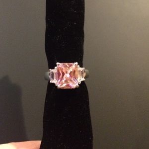 Stunning ring!