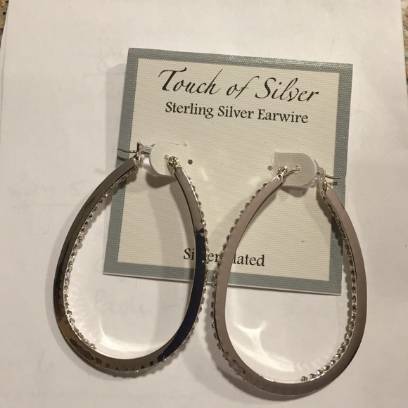 Earrings - Picture 1 of 2