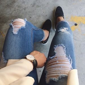 Ripped Boyfriend/Skinny Jeans