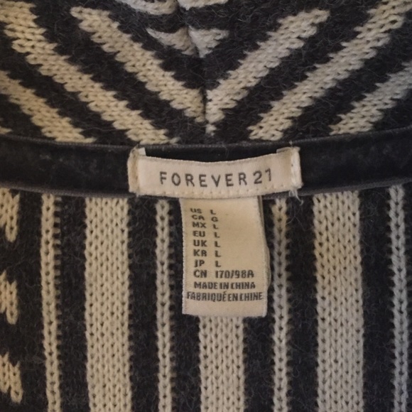 Cardigan - Picture 2 of 2