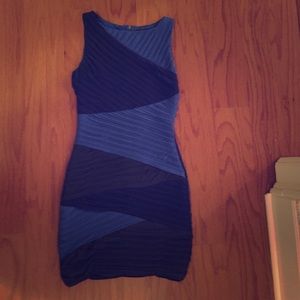 BCBGMAXAZRIA blue and blue bandage dress