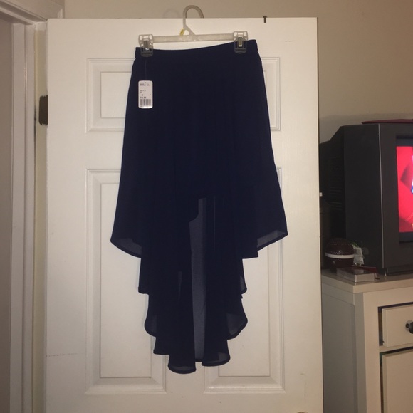 Forever 21 High-Low Skirt - Picture 2 of 2