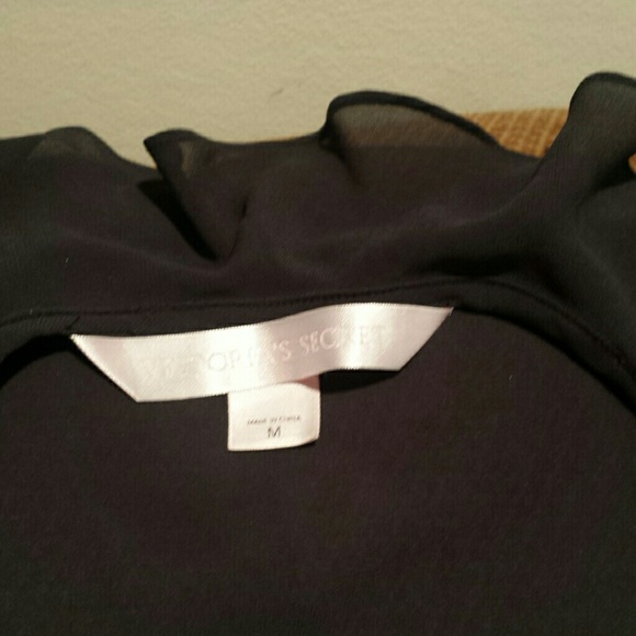 VICTORIA'S    SECRET - Picture 4 of 4