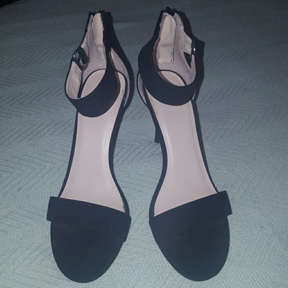 Black Scrappy Heels