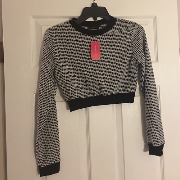 Love Culture Long Sleeve Crop Top - Picture 1 of 2