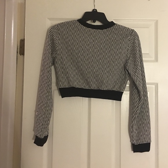 Love Culture Long Sleeve Crop Top - Picture 2 of 2