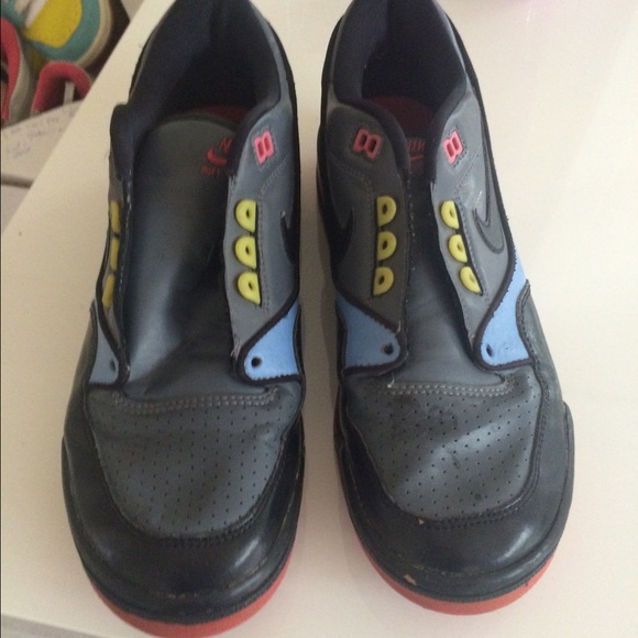 Nike shoes without laces - Picture 2 of 3