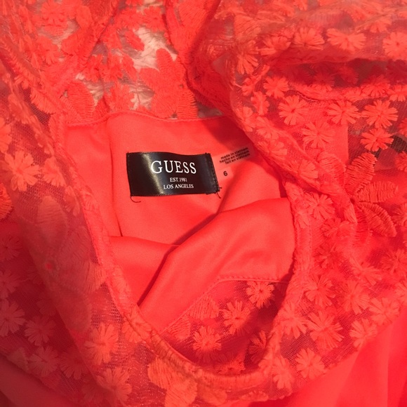 {gifted} Beautiful Guess sheer top dress, size 6 - Picture 4 of 4