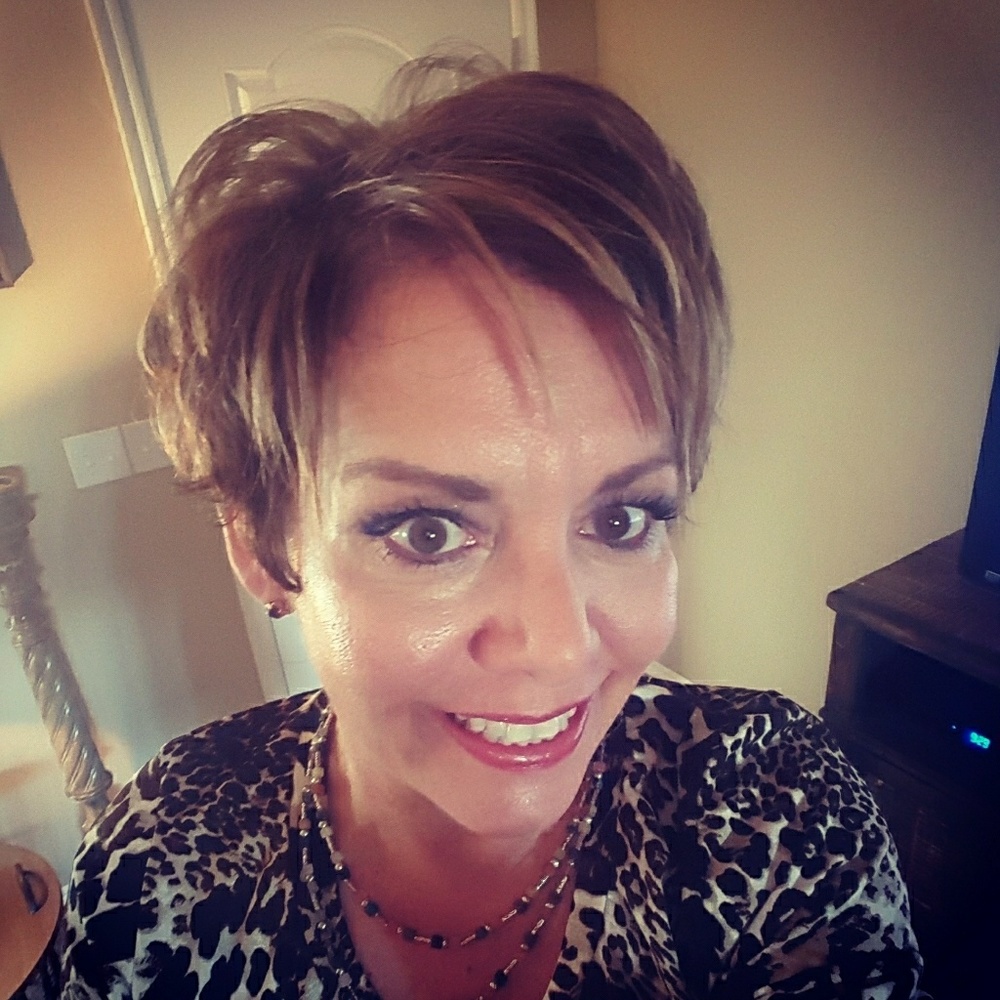 Meet your Posher, Janet