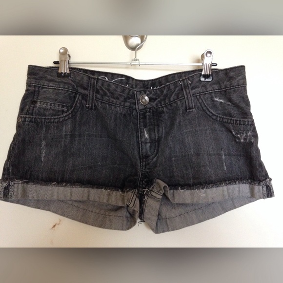 VANS SHORTS CLEARANCE