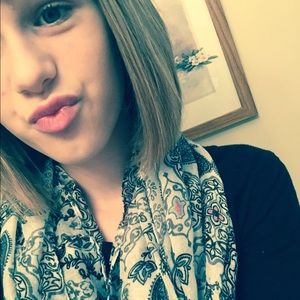 Meet your Posher, Hannah