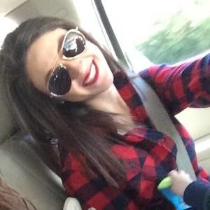 Meet your Posher, Courtney