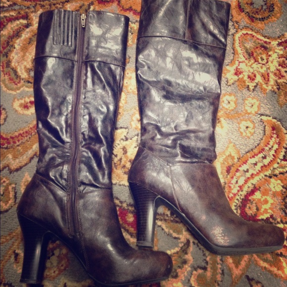 ❤️Size 9 tall brown boots with heel