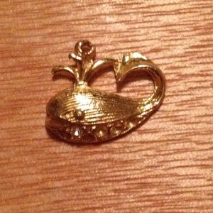 Whale necklace pendant