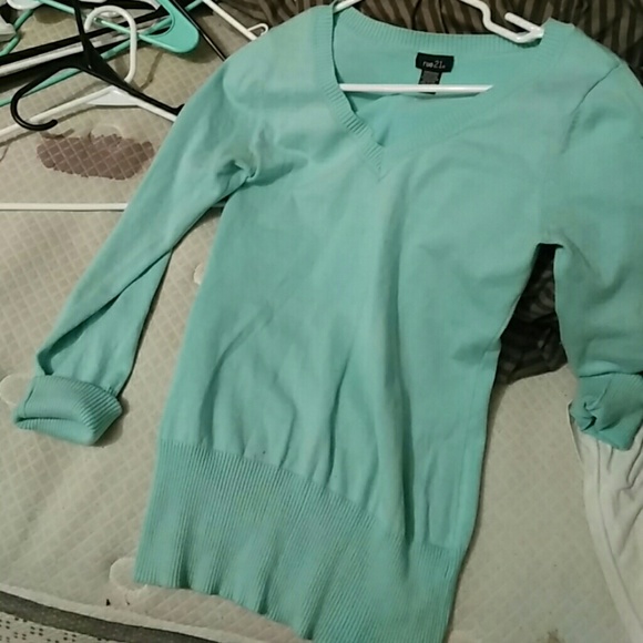 Pull over sweater